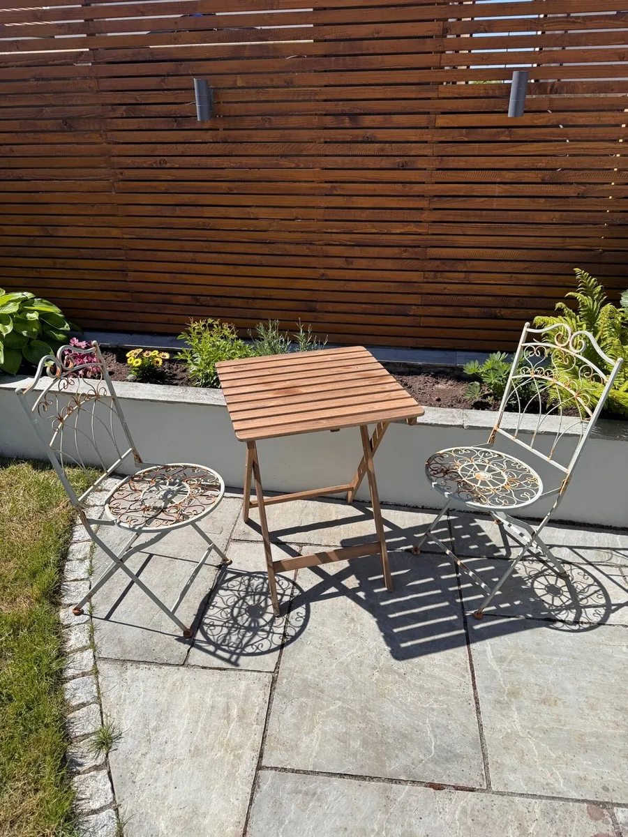 Garden Table & Chairs