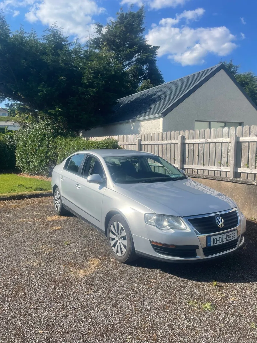 Volkswagen Passat - Image 2