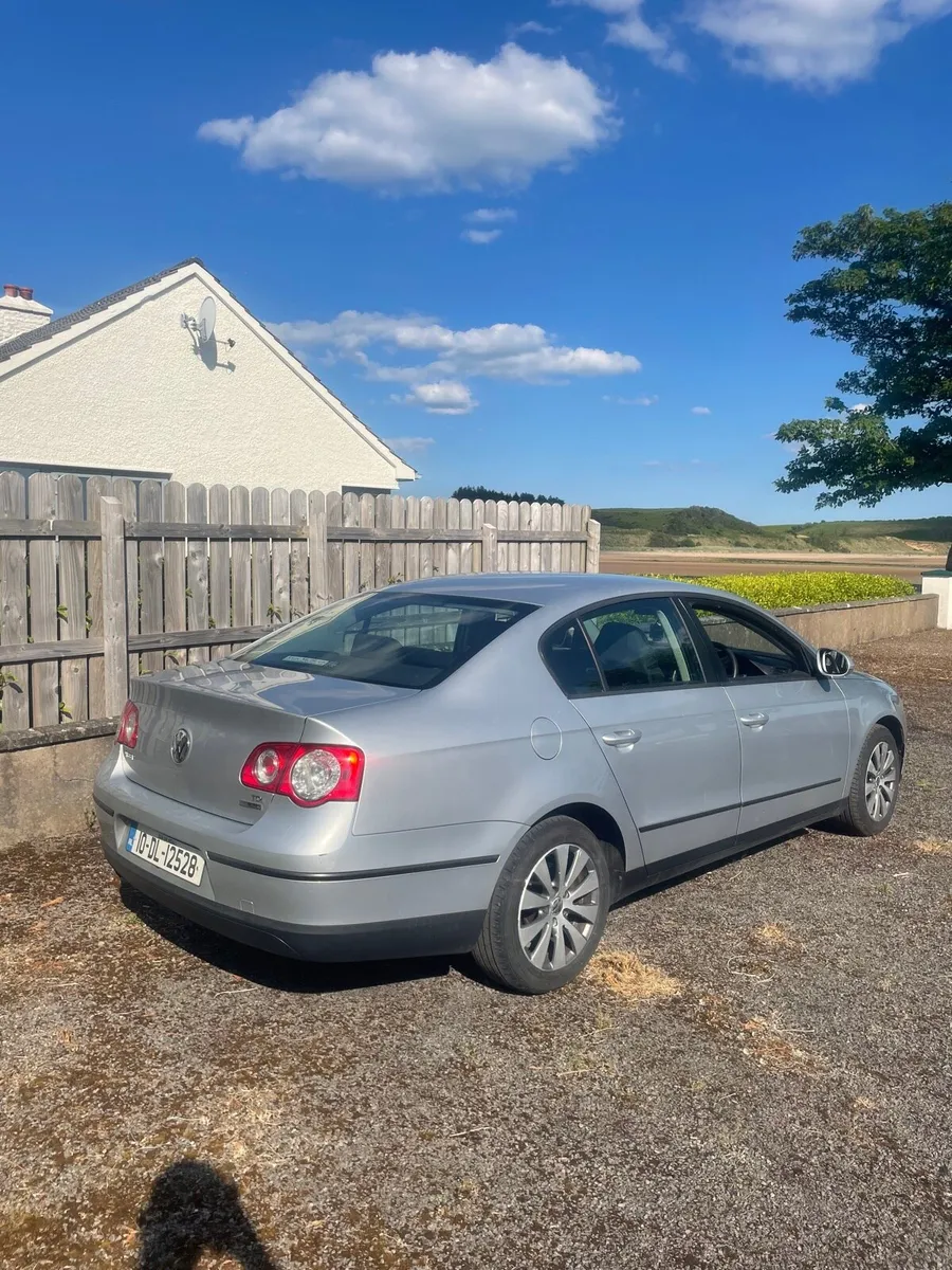 Volkswagen Passat - Image 4