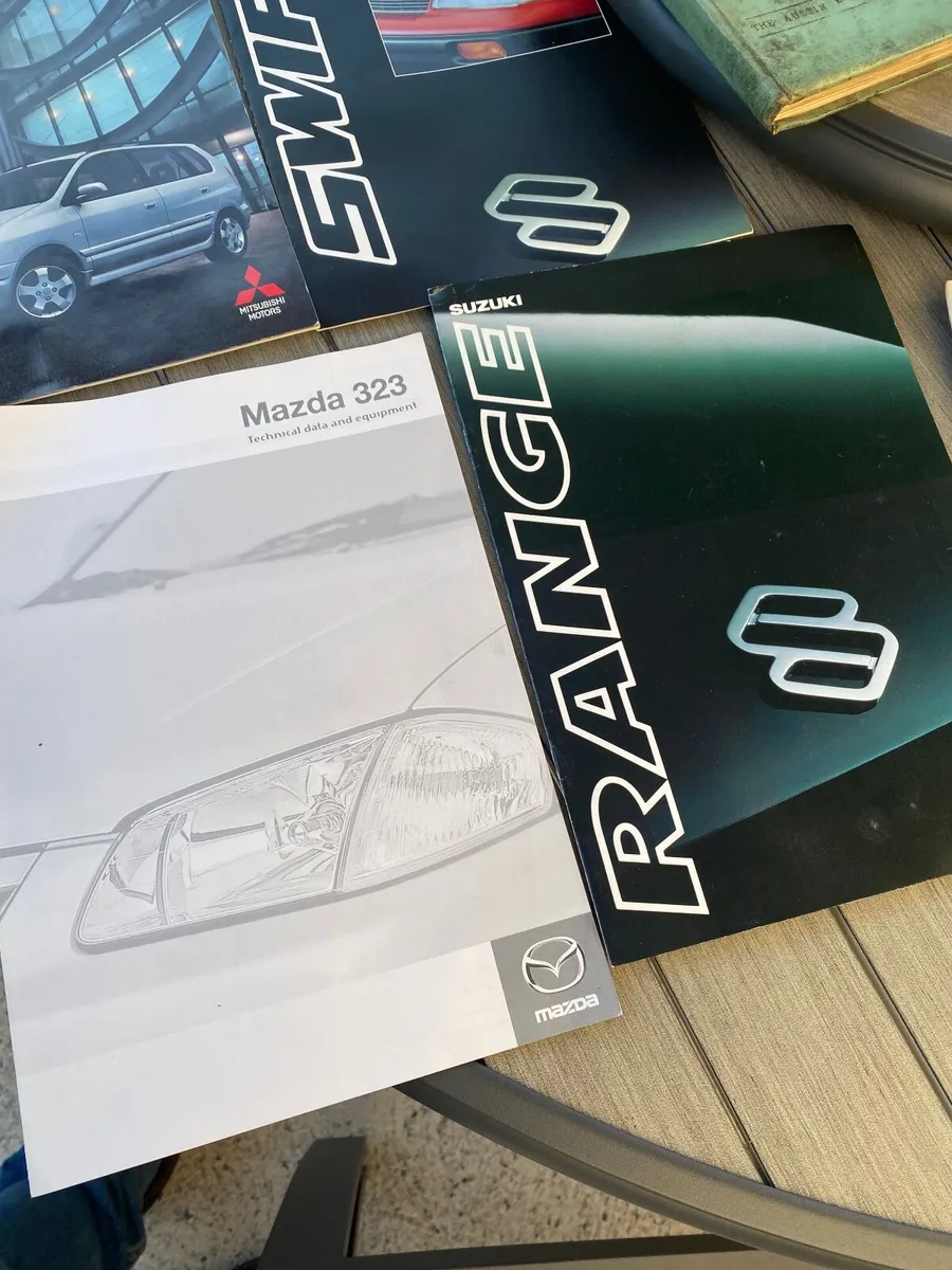 Motor magazines and brochures etc - Image 2