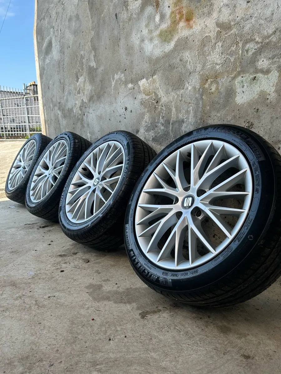17” GENUINE SEAT LEON ALLOY WHEELS & TYRES - Image 1