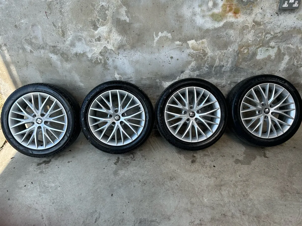 17” GENUINE SEAT LEON ALLOY WHEELS & TYRES - Image 2