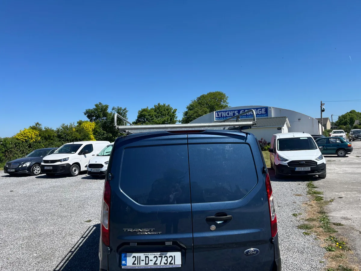 Ford Transit 2021 - Image 2