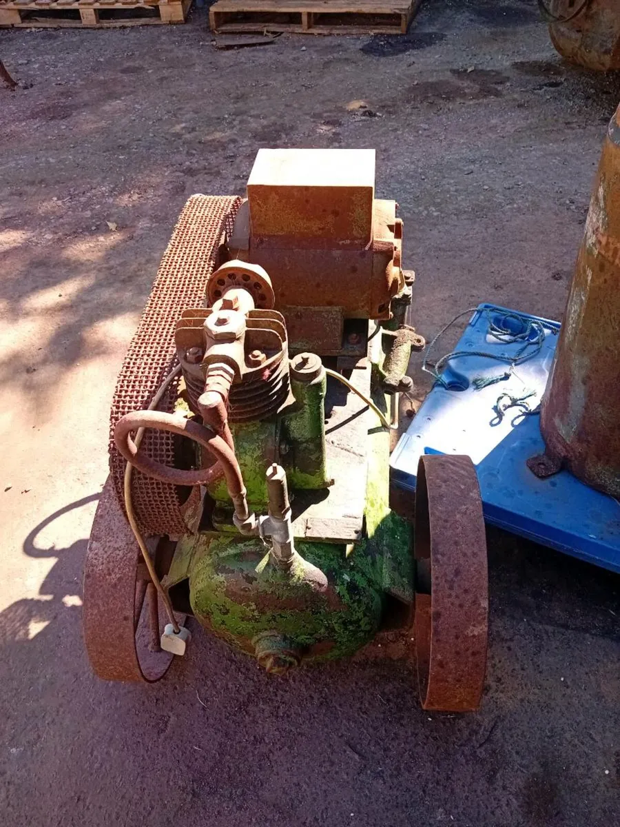 2 small compressors - Image 2