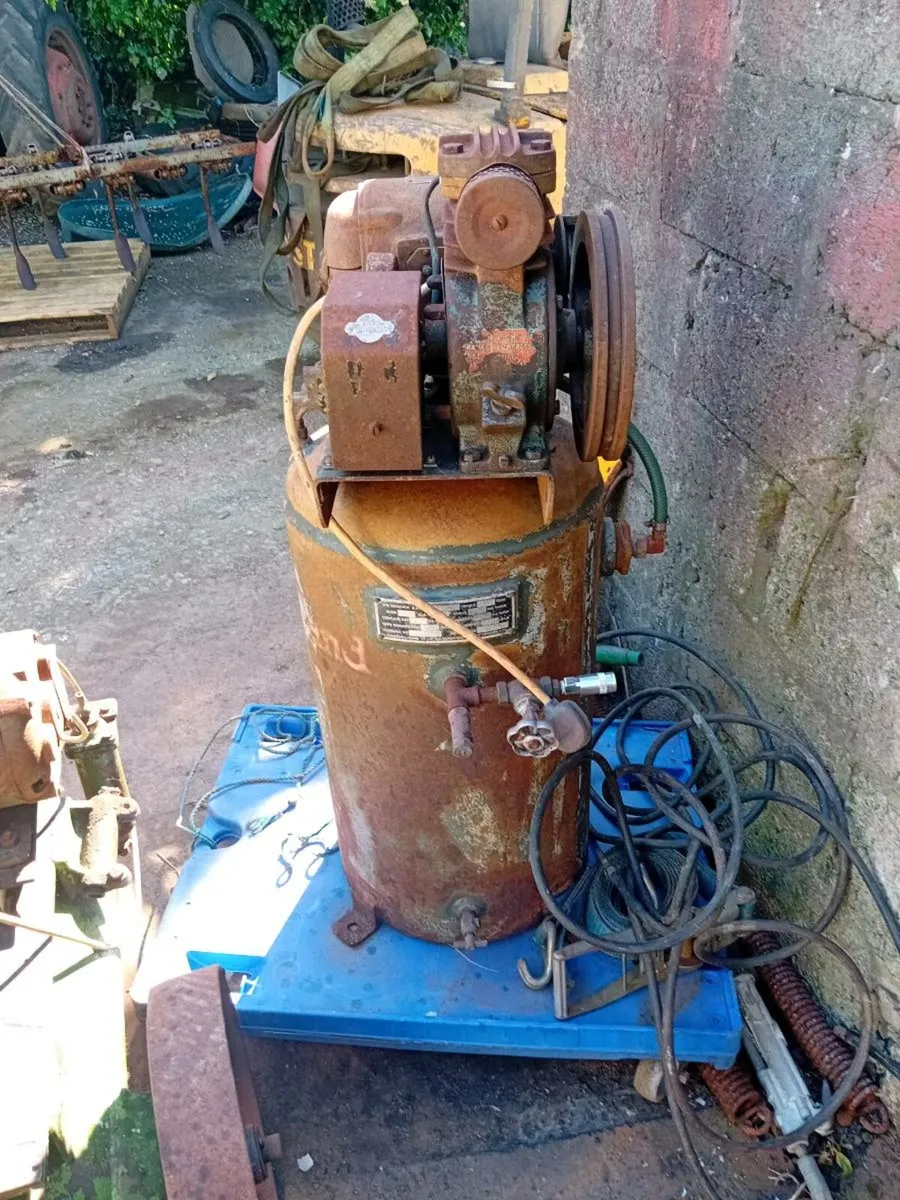 2 small compressors - Image 3
