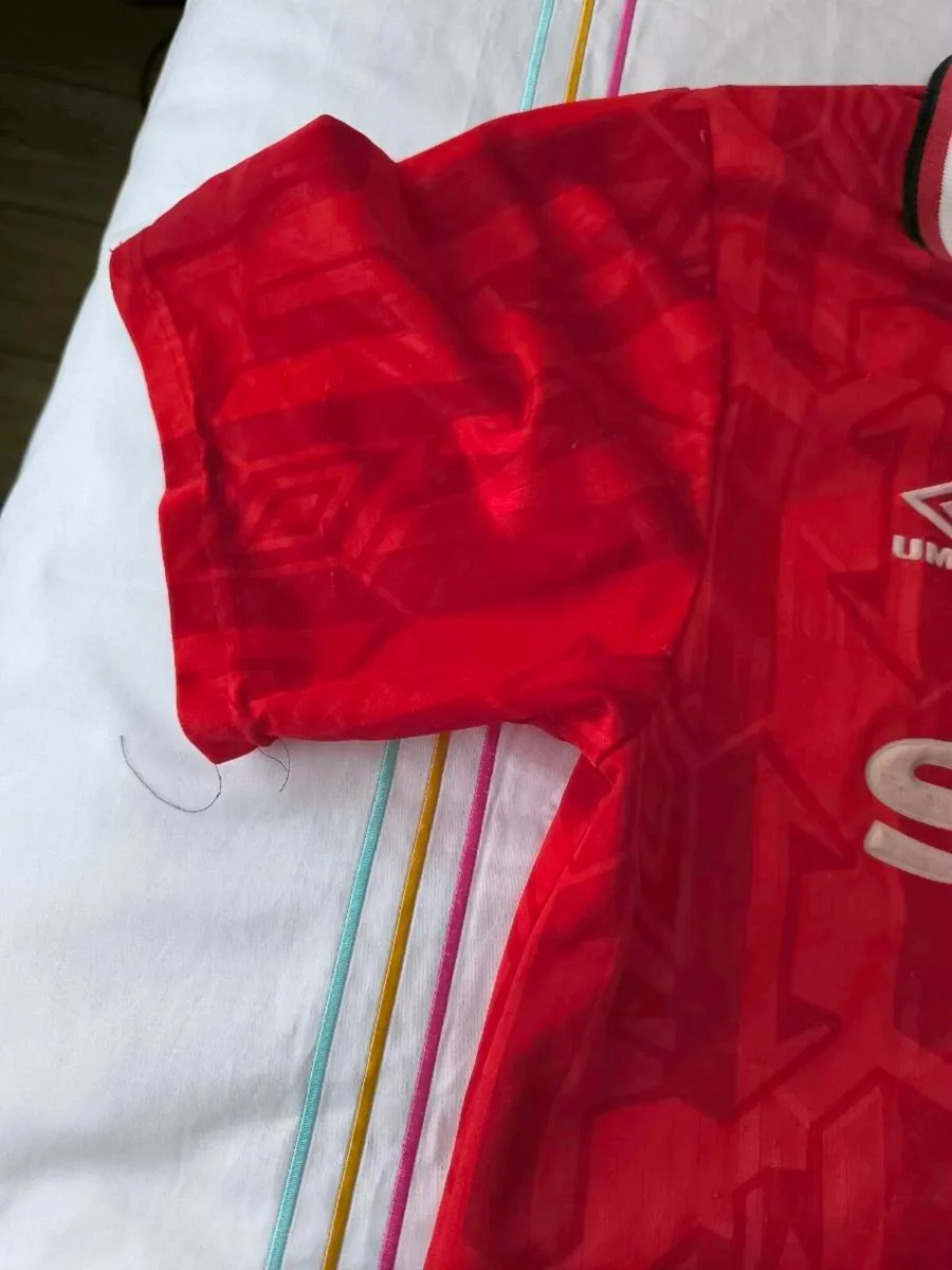 Manchester United 1992 - 1993 Home Jersey (M) - Image 4