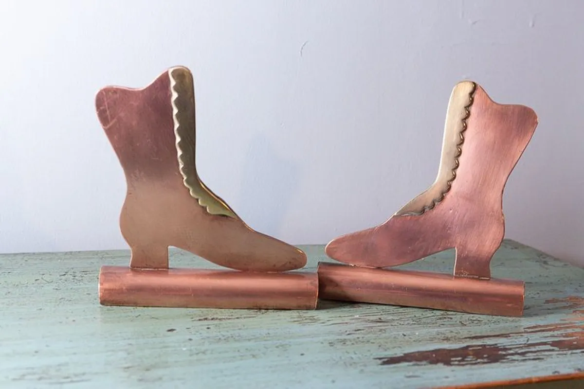 Antique Pair of Victorian Ladies High Button Boots - Image 2