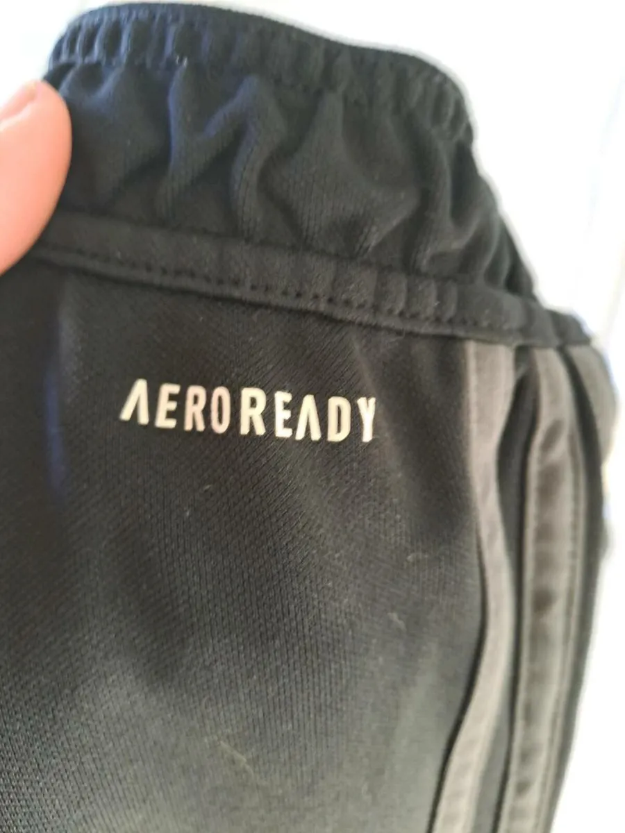 Adidas tracksuit bottom 13 to 14 years - Image 4