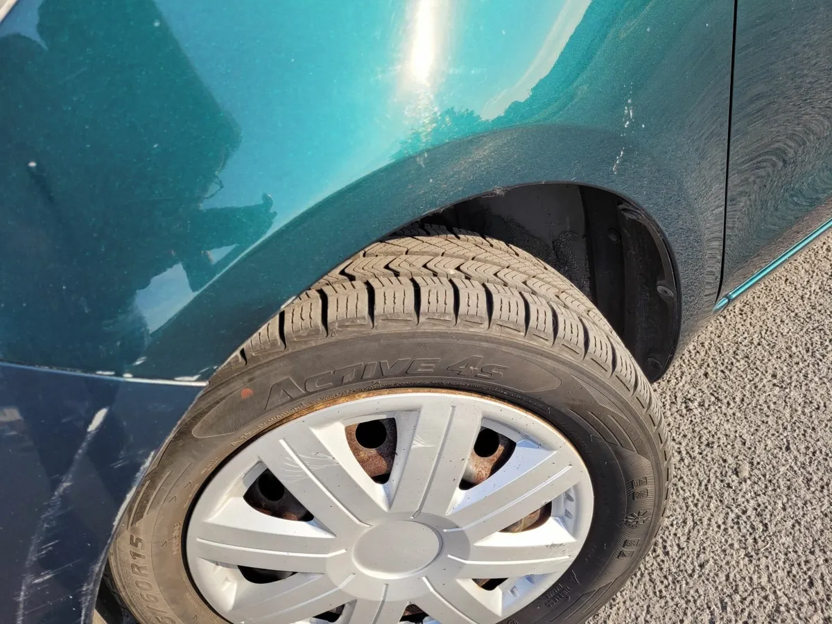 Toyota Yaris 2006 *low mileage* - Image 2