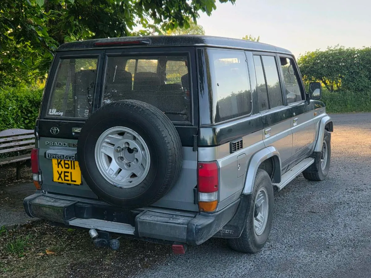 Toyota landcruiser - Image 4