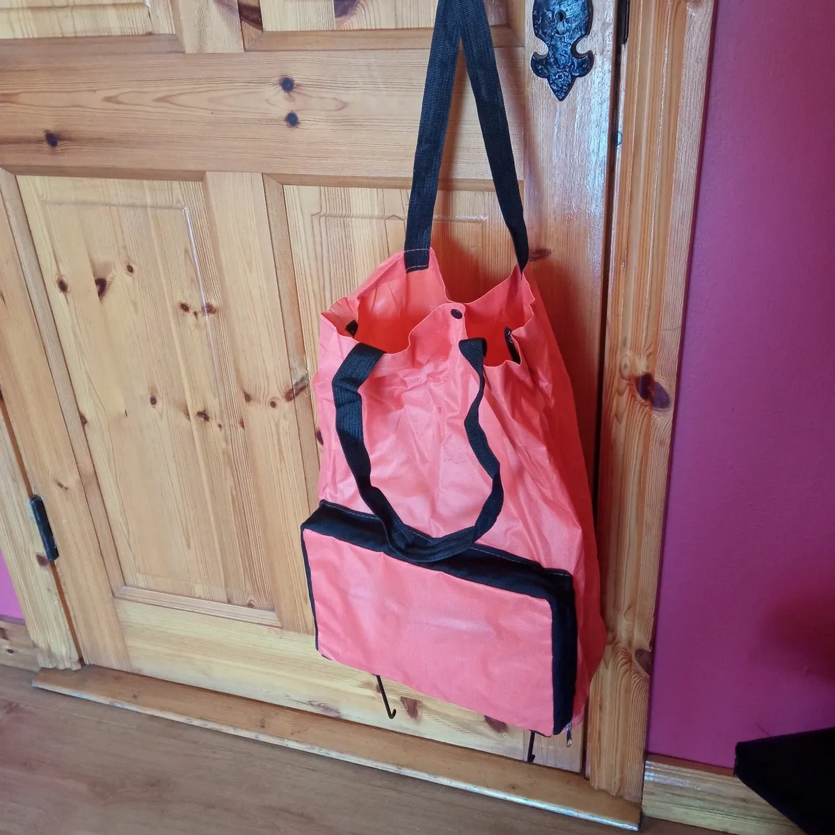 Foldable Trolley Bag on Wheels - Image 1