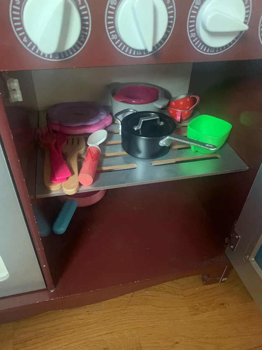 Children’s play kitchen - Image 4