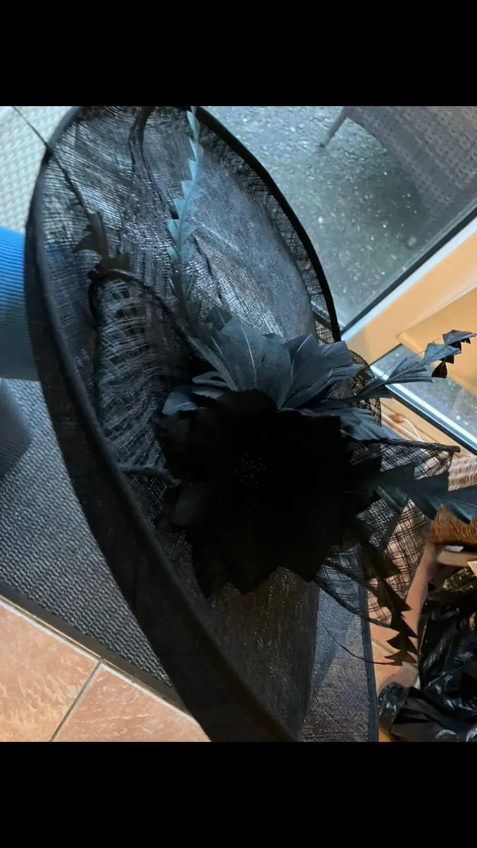 Black hat - Image 1