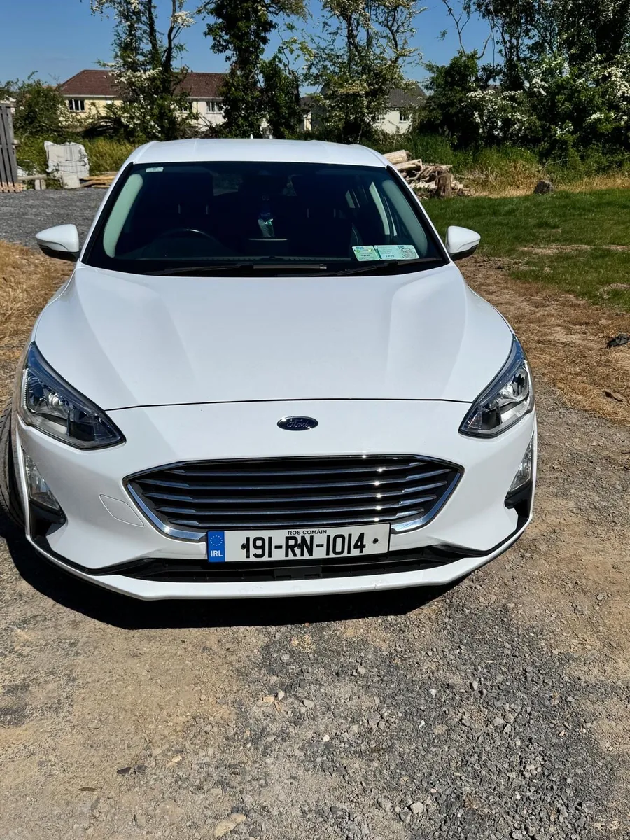 Ford Focus 1.L Zetec Ecoboost - Image 1