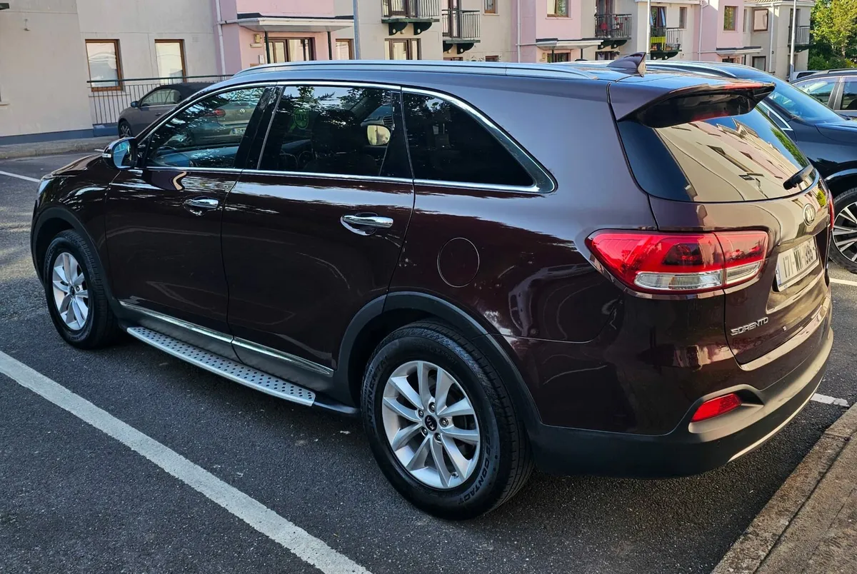 KIA SORENTO PLATINUM - Image 2
