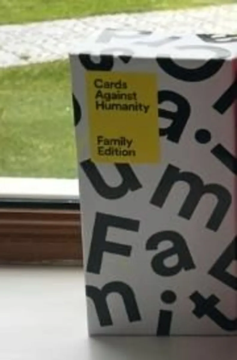 ONCE used cards against humanity family adition - Image 2