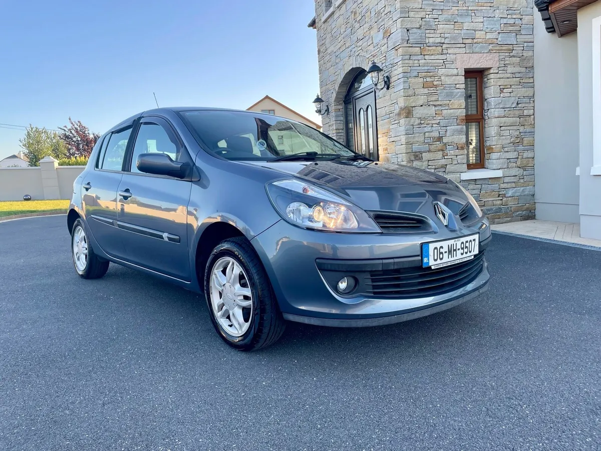 Renault Clio - Image 2