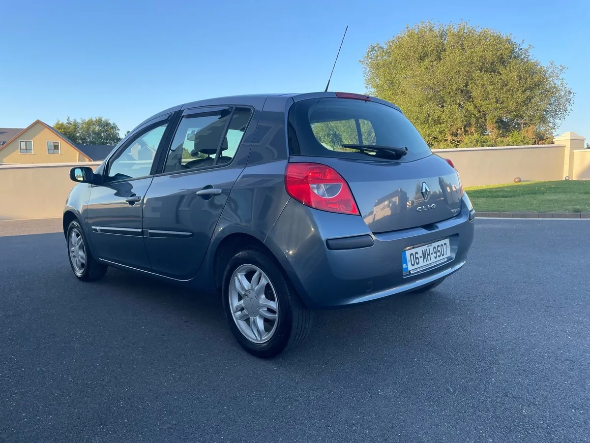 Renault Clio - Image 3