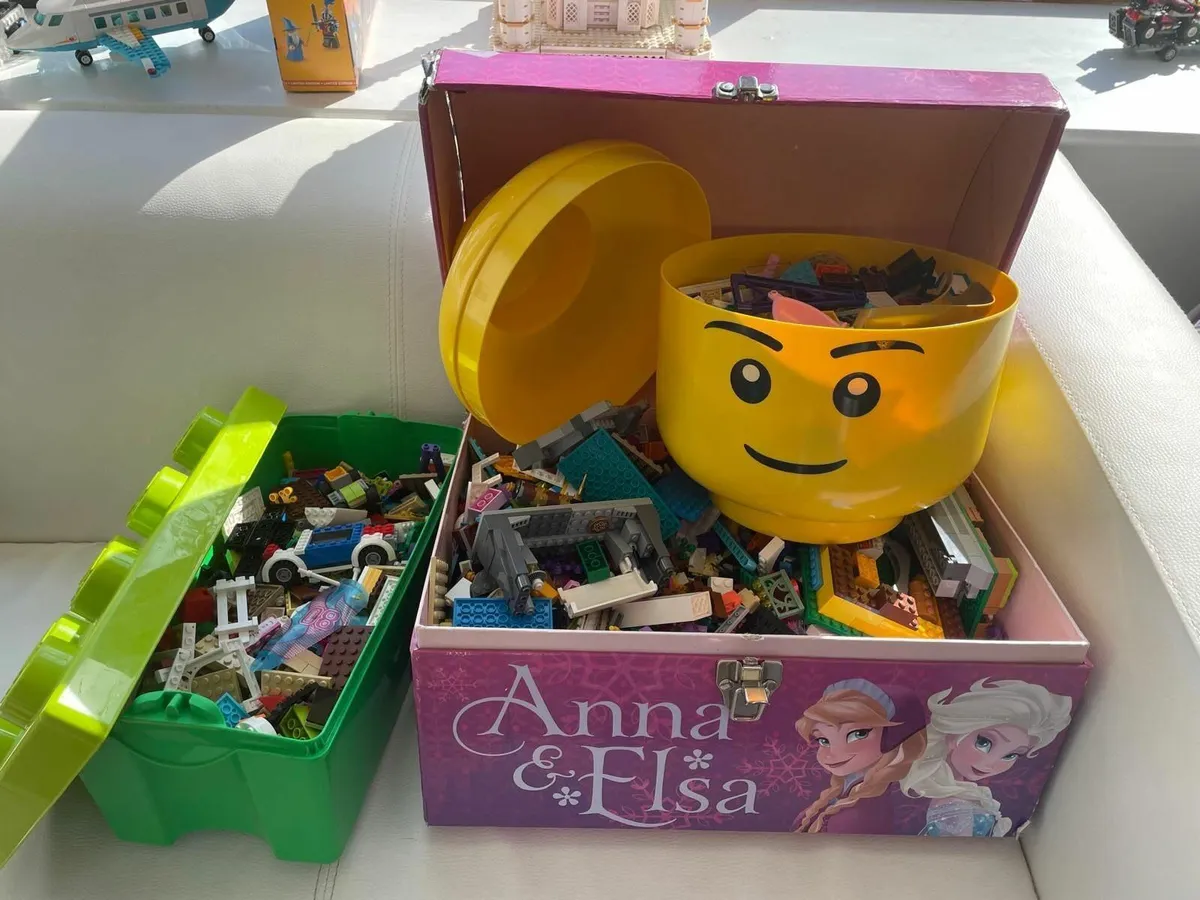 Lego and boxes - Image 1