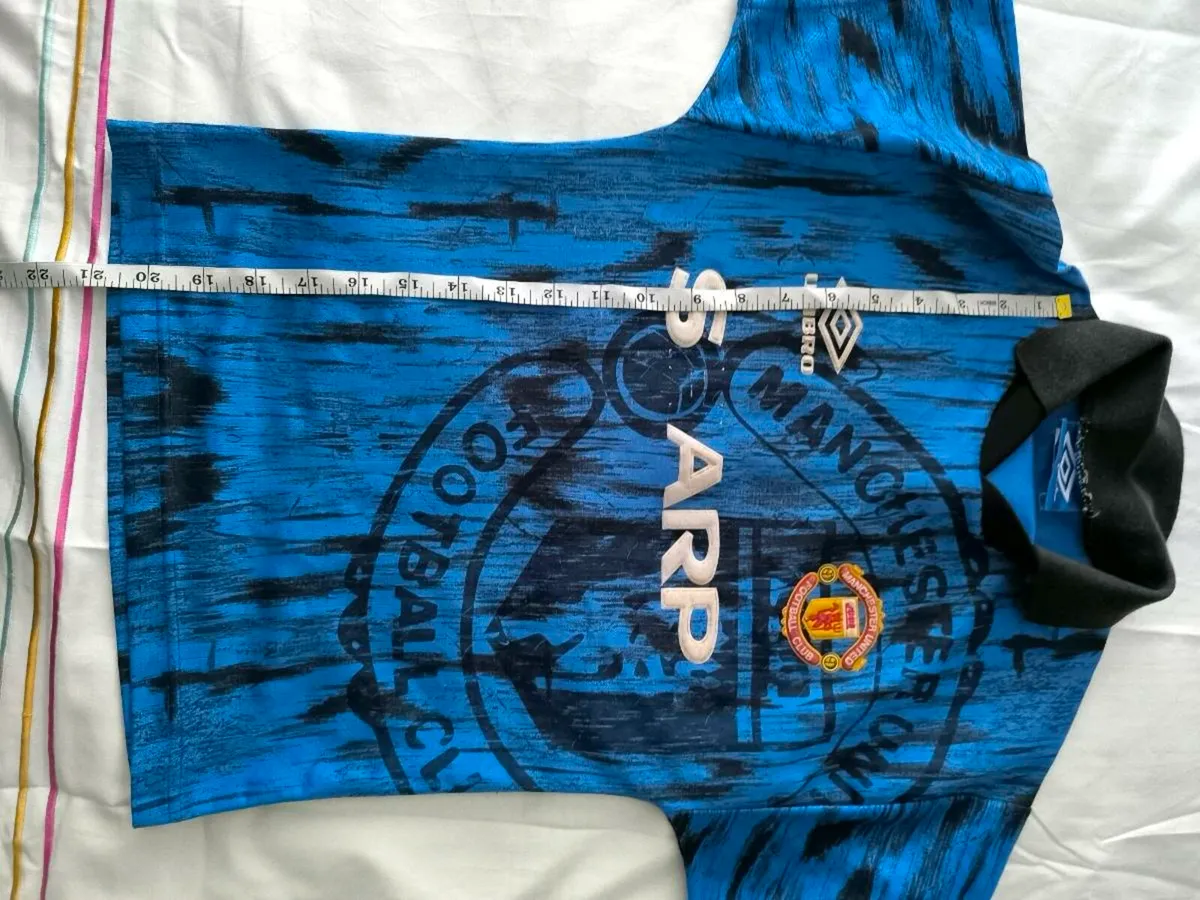 Manchester Utd Vintage Kids Jersey 92-93 - Image 4