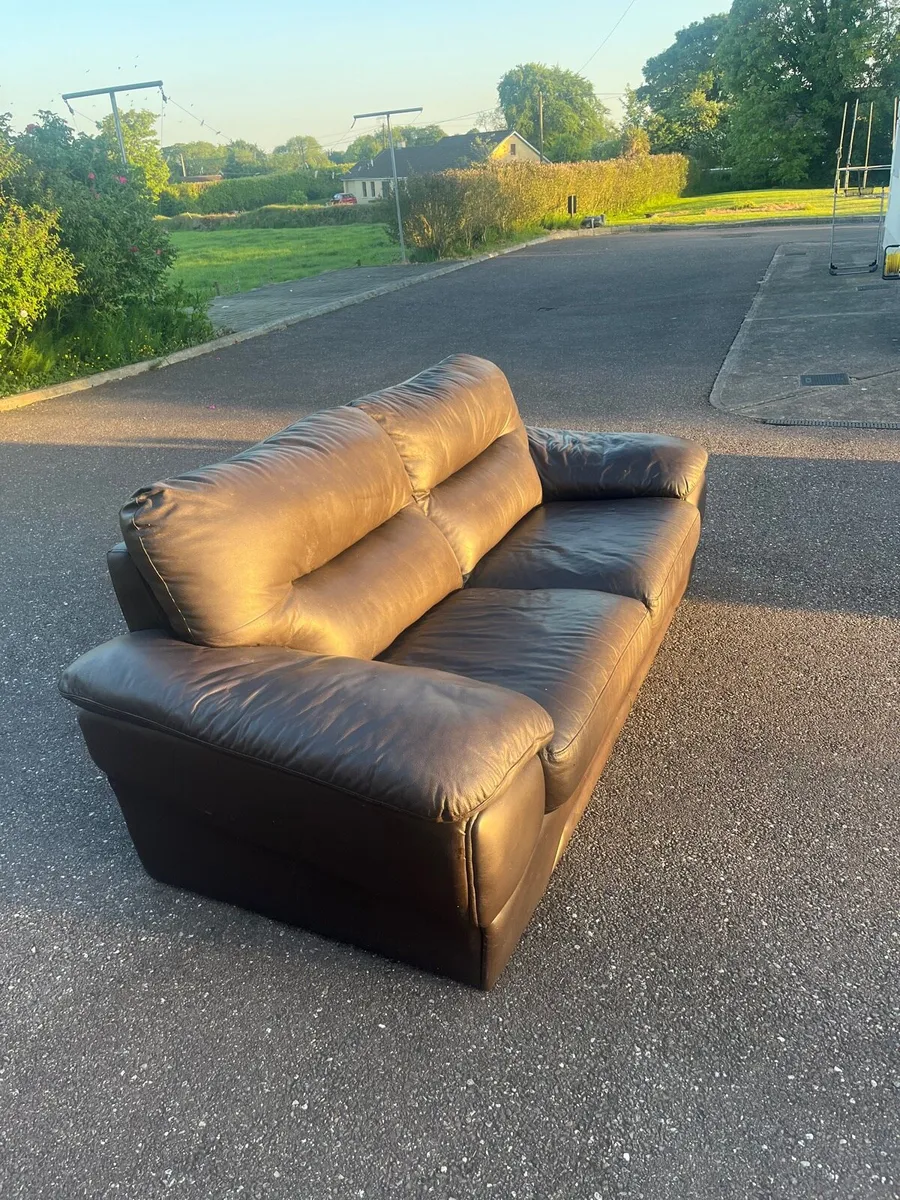 Brown leather 2 seater - Image 2