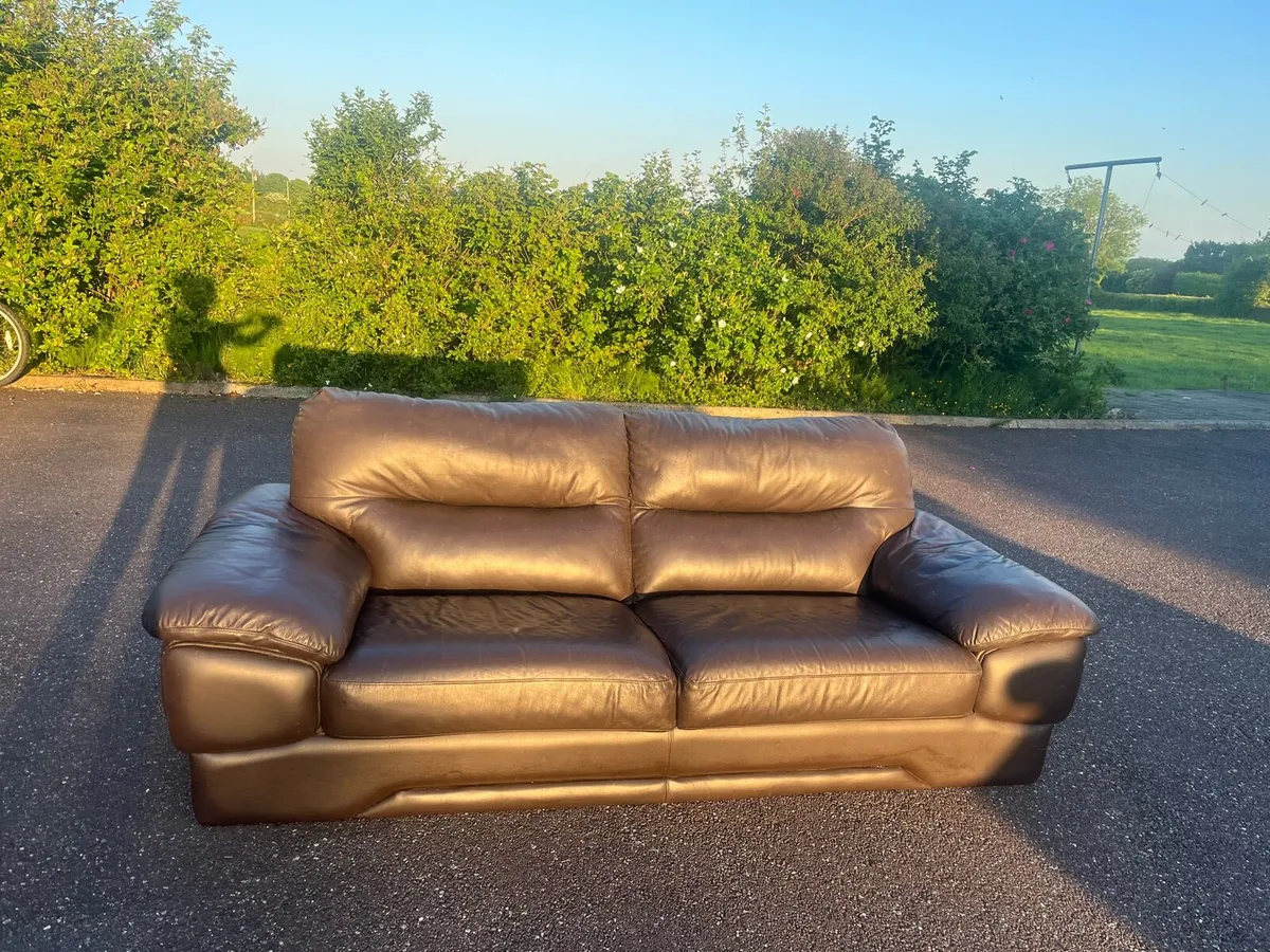 Brown leather 2 seater - Image 3