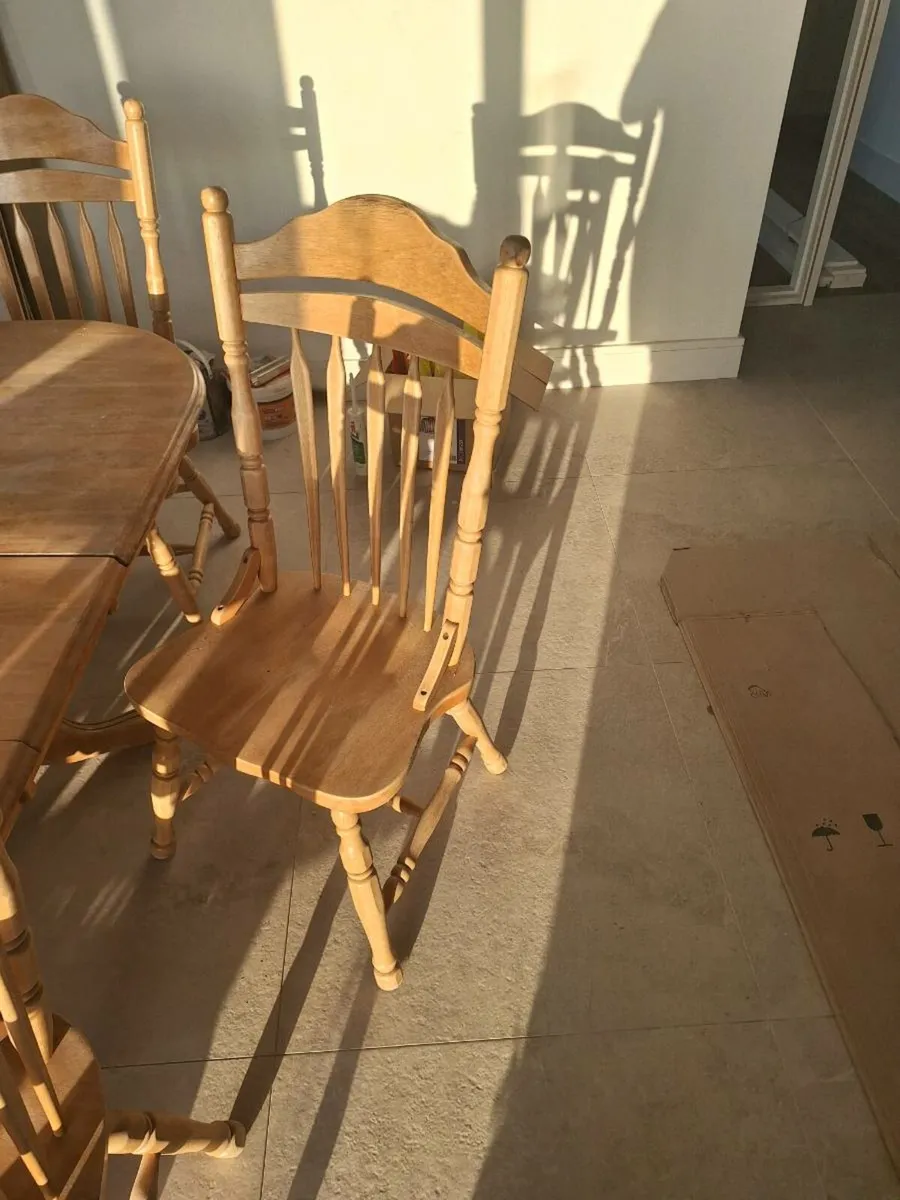 Dining Table and 6 Chairs - Image 3