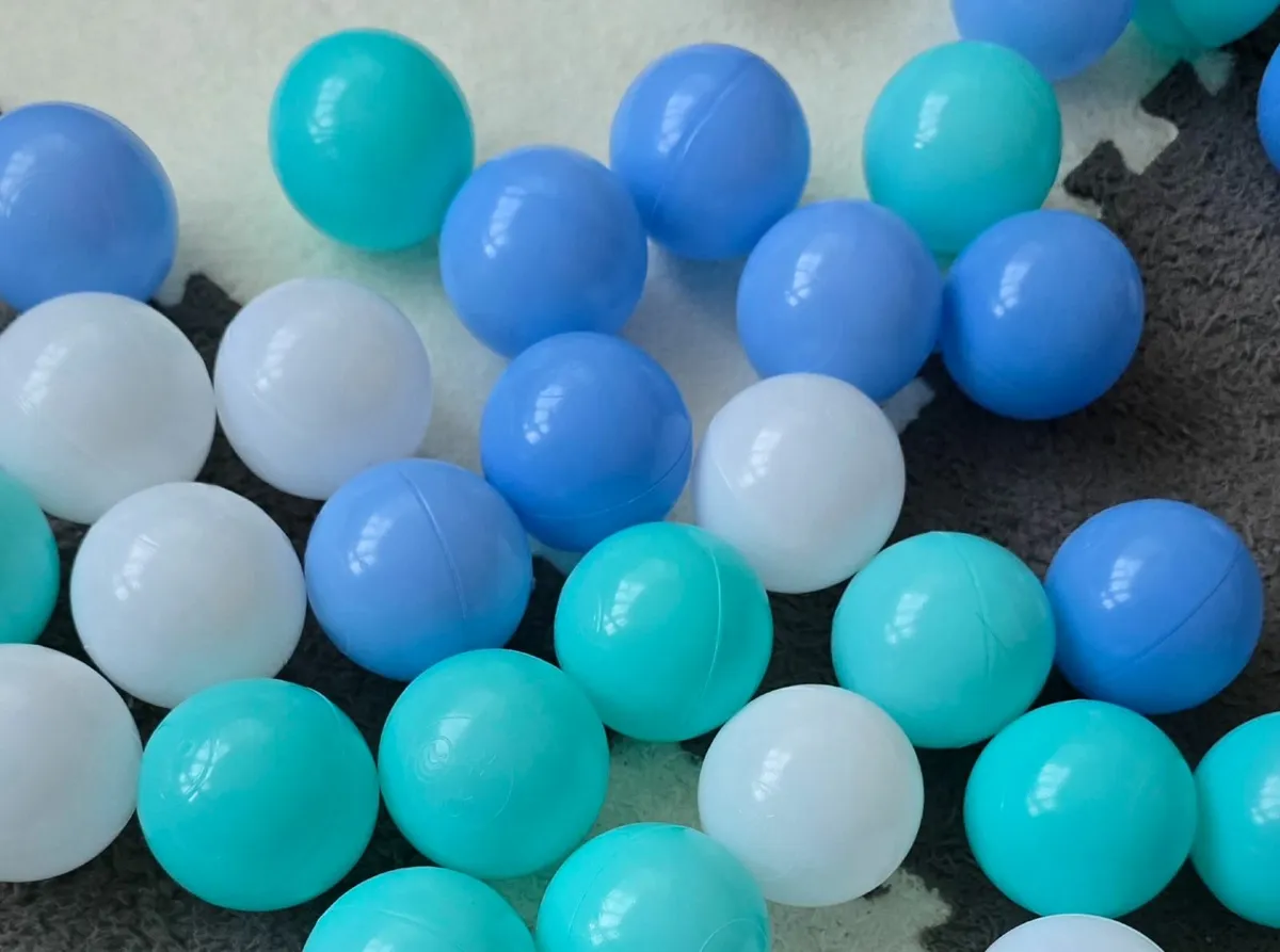 Macaron ocean balls - Image 1