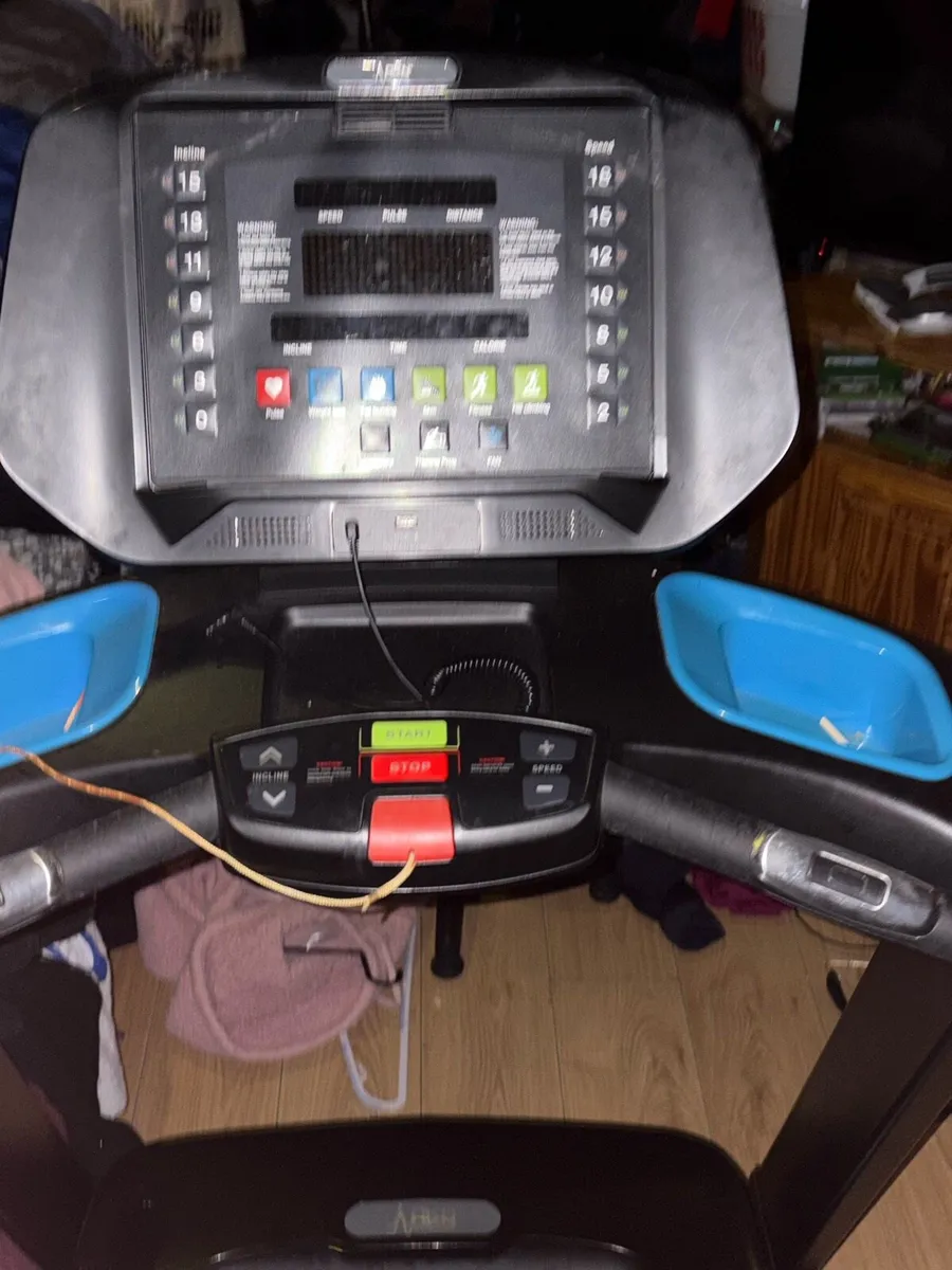 DNK TECHNOLOGY TREADMILL - Image 1
