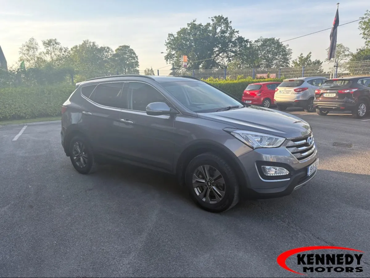 Hyundai Santa Fe 4WD Executive 4DR - Image 2