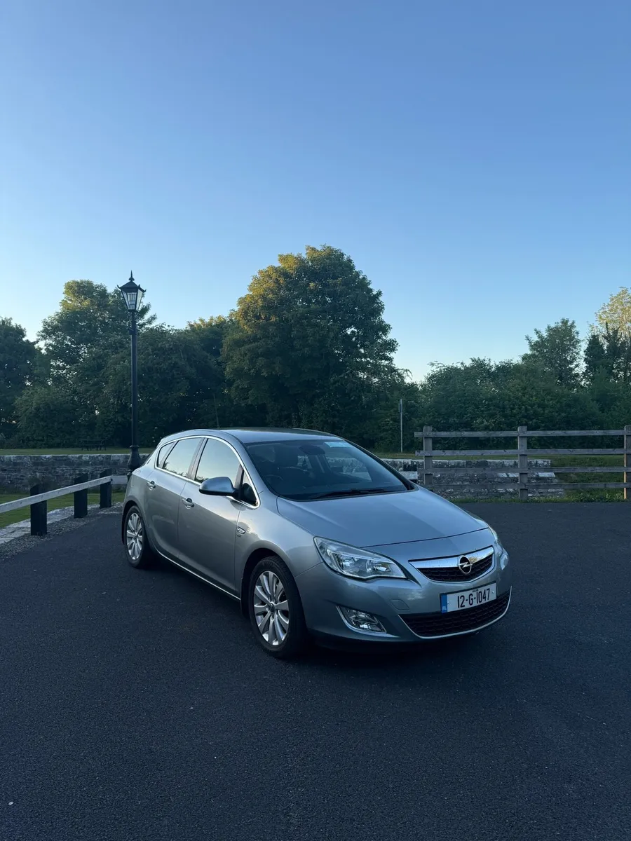 OPEL ASTRA 1.7 CDTI SE MODEL 2012 NCT 2/26 - Image 1