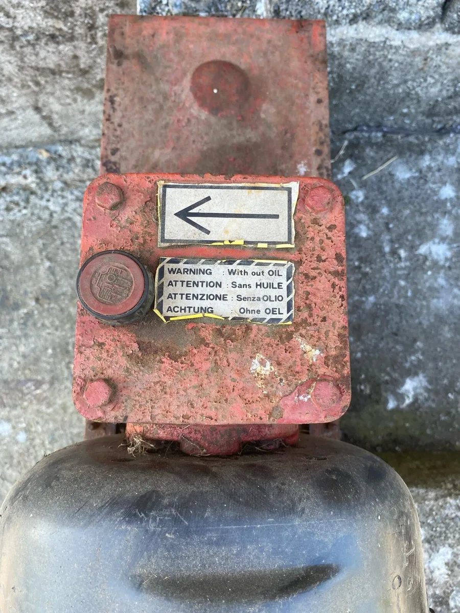 Gearbox for finishing mower - Image 1