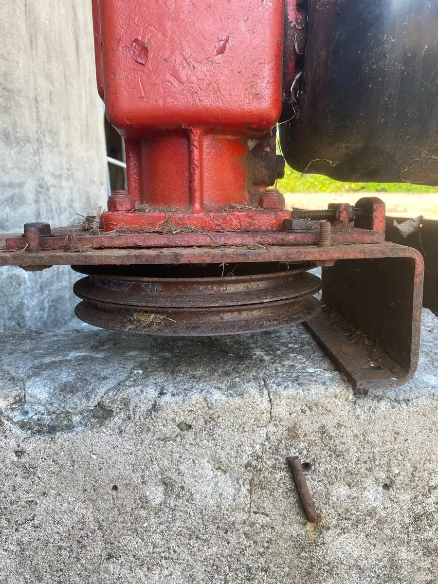 Gearbox for finishing mower - Image 2
