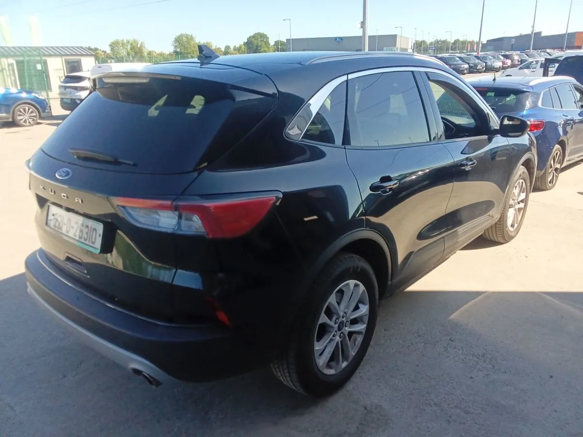 Ford Kuga Titanium 5D 1.5td120 S6.2 - Image 4