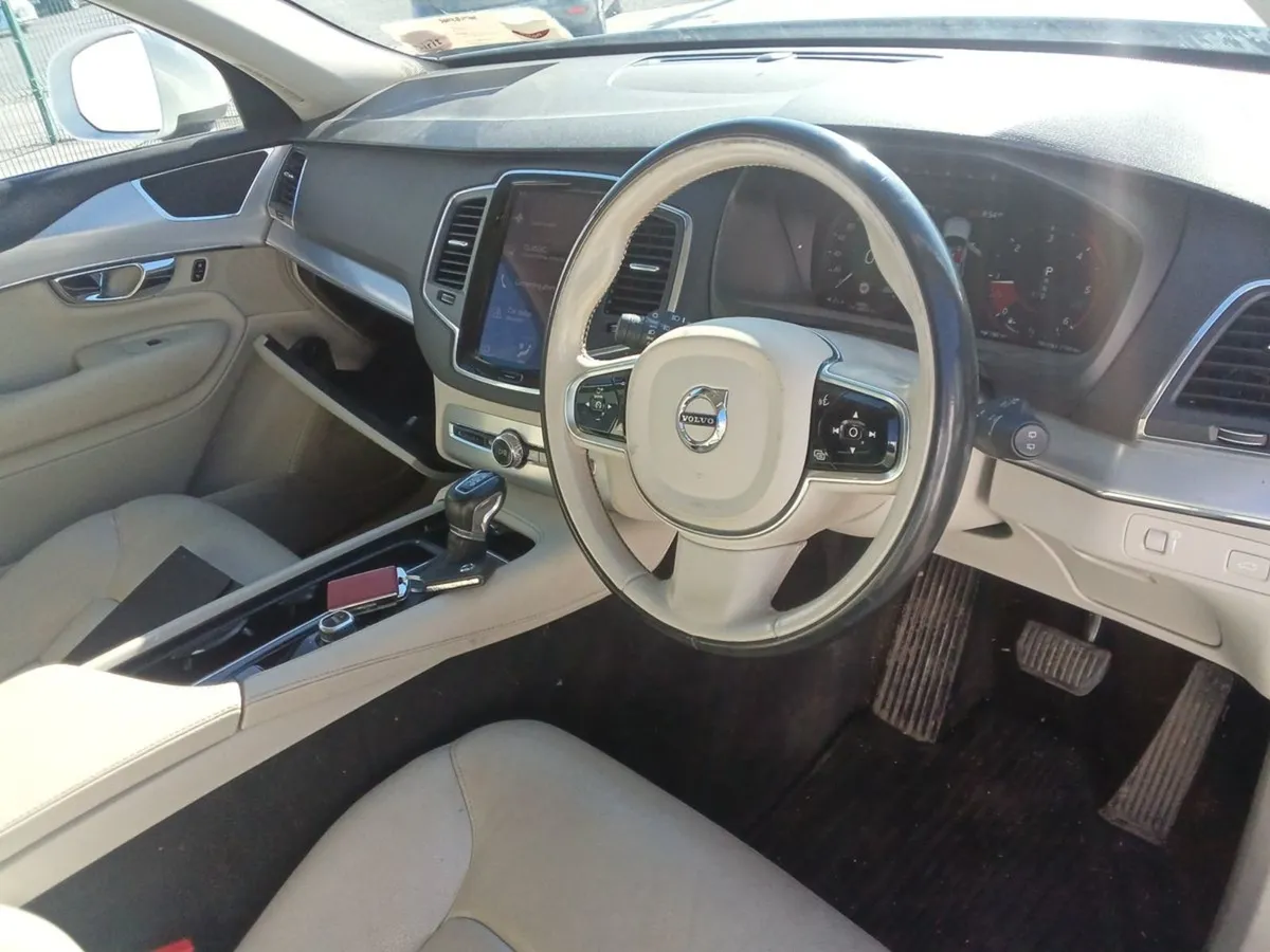 Volvo XC90 D5 AWD MOM GT Auto 1969 - Image 4