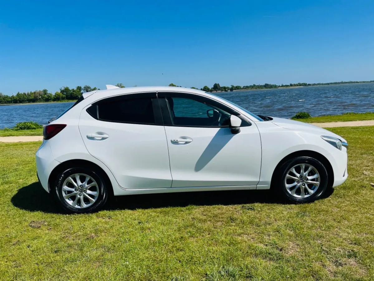 Mazda Demio 1.3 Automatic - Image 3