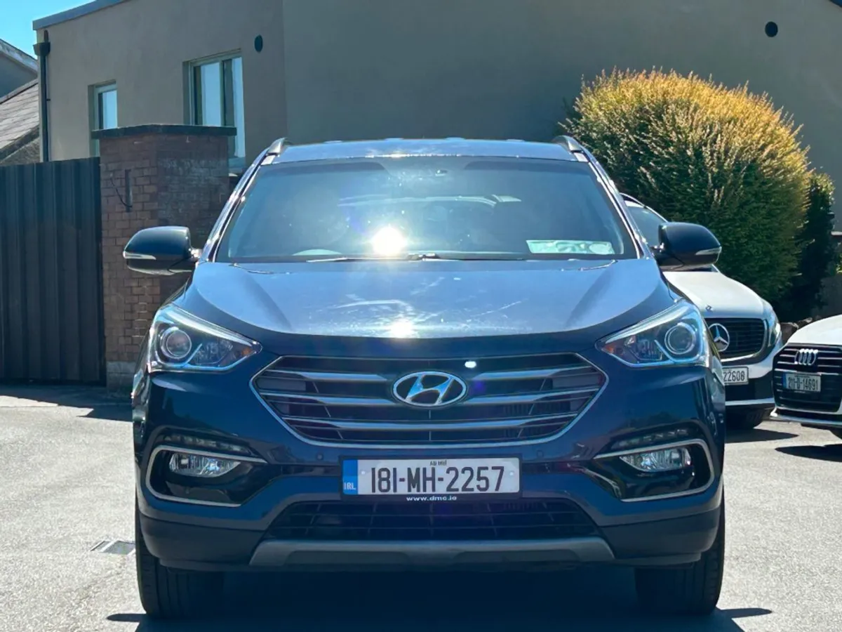 Hyundai Santa Fe 2.2d Executive 4WD 7 Seater  hig - Image 2