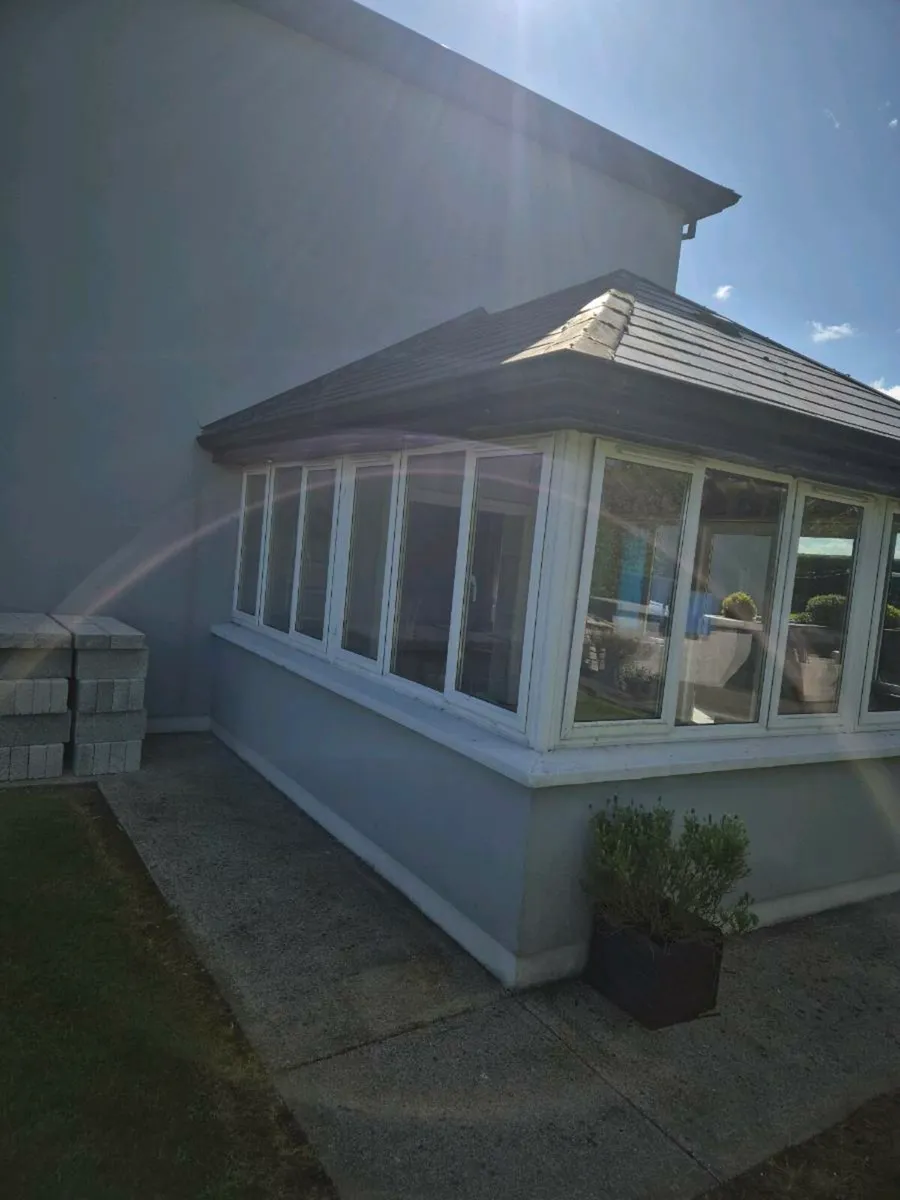 Windows and door - Image 2