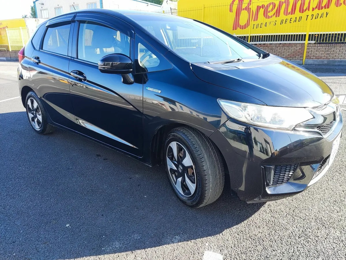 Honda Fit 2017 top specs - Image 1