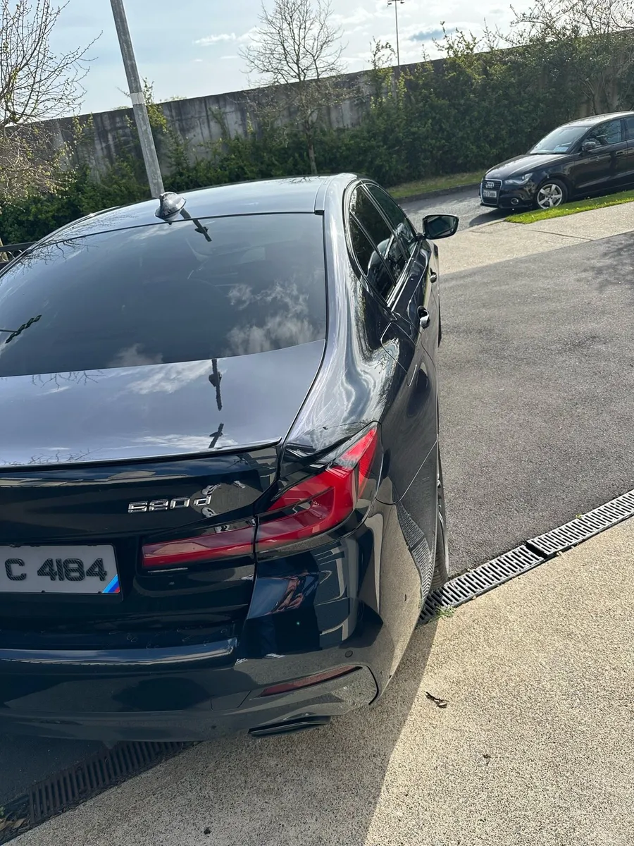202 BMW 520 M-sport Facelift  LCI - Image 2
