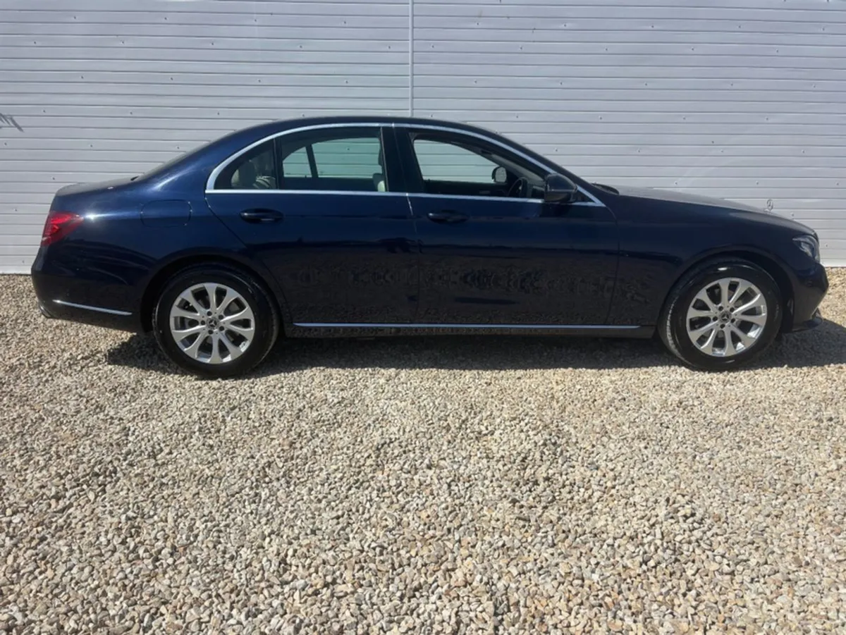 Mercedes-Benz E-Class 220 D 4DR Auto - Image 2