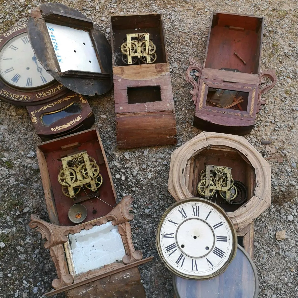 Antique clocks for restoration/spares - Image 3