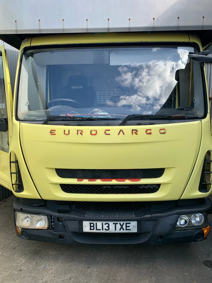 Spray painting car van truck trailer - Image 3