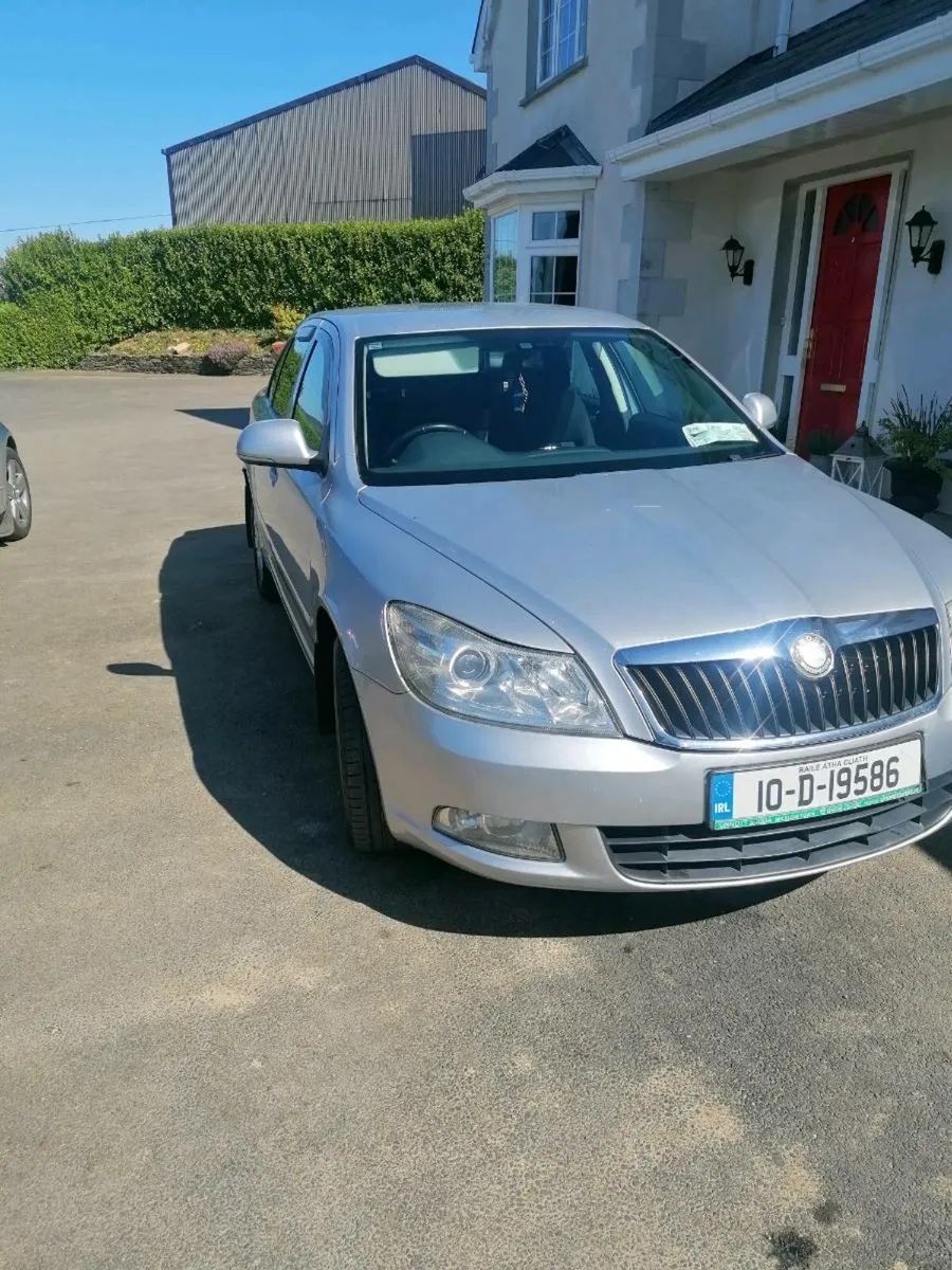 Skoda Octavia Elegance 2010 1.6 diesel - Image 1