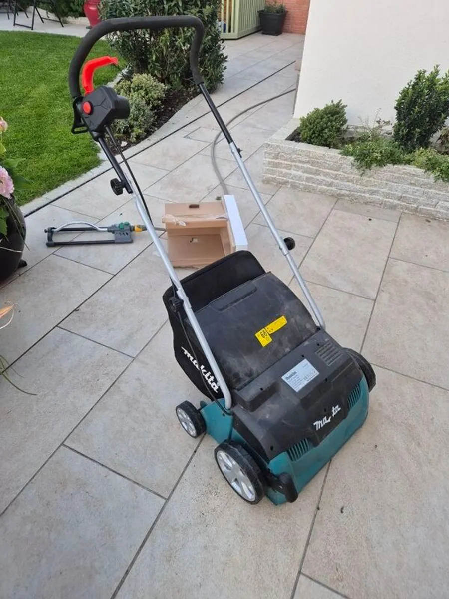 Electric lawn Scarifier - Image 1