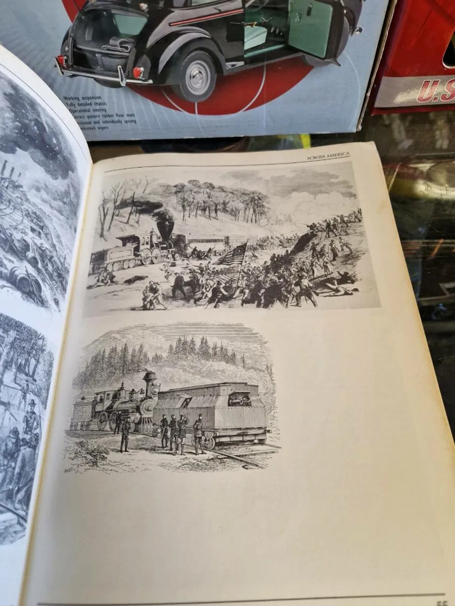 Book Railway Art - Image 3