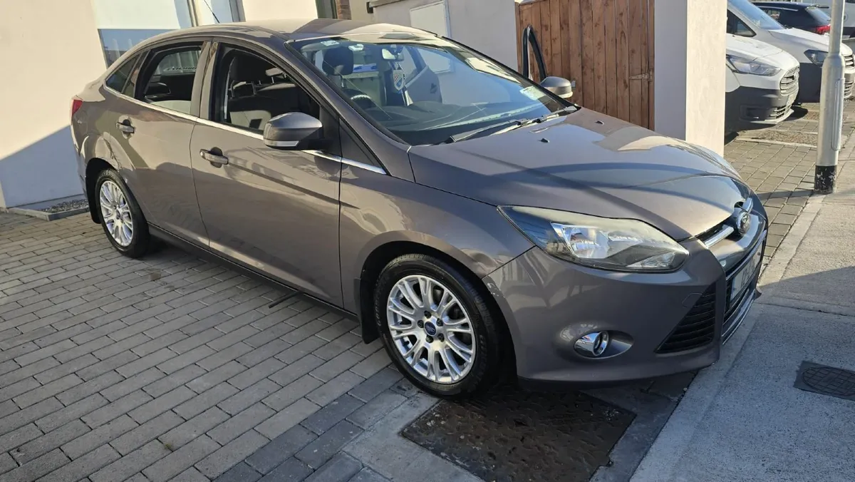 Ford Focus 2012 - Image 3