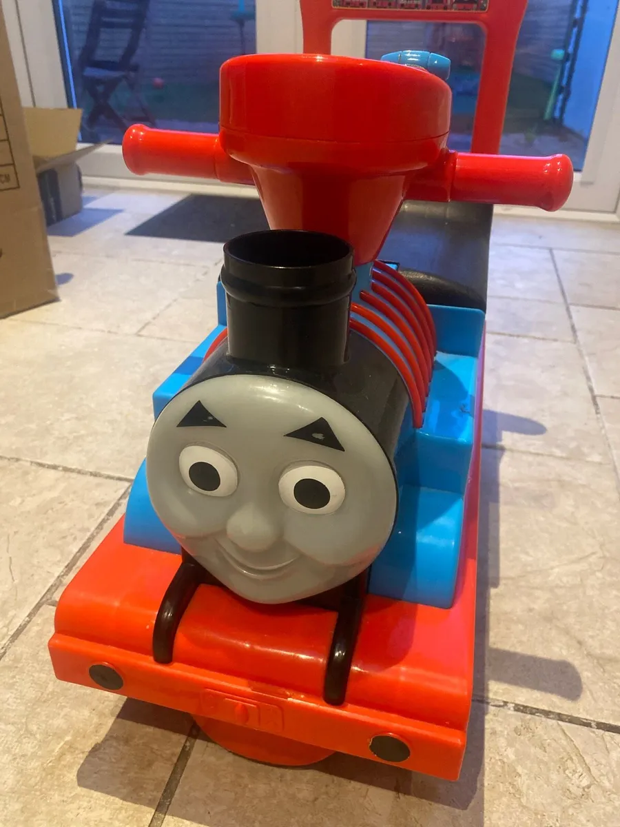 Thomas the tank engine ride on toy - Image 2