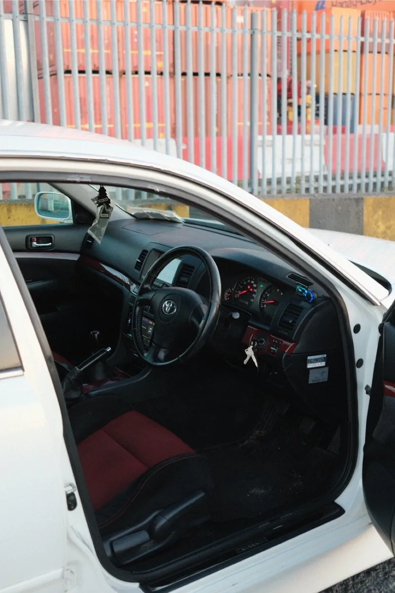Toyota Mark ii JZX110 - Image 4