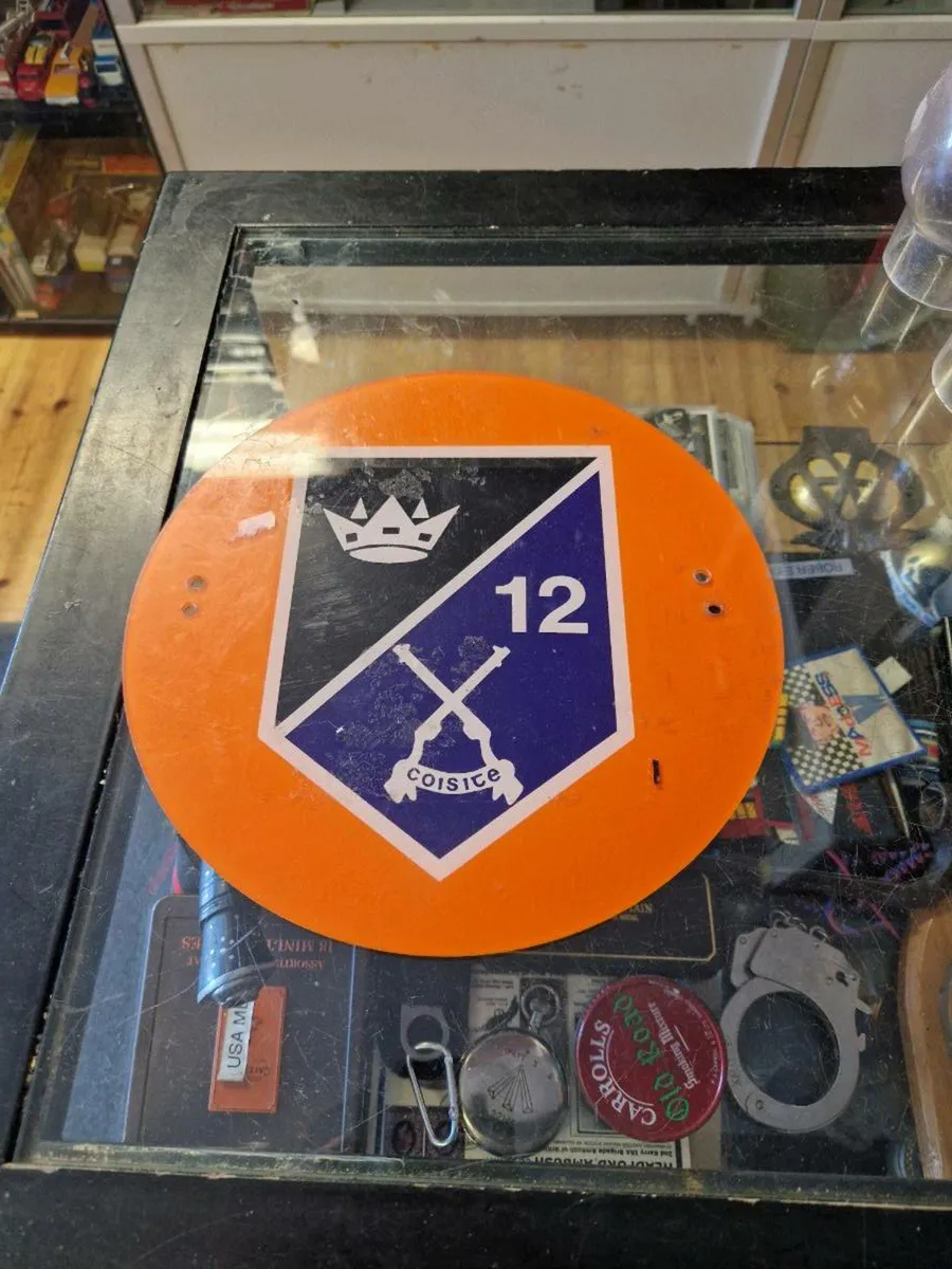 Irish Army Defence Forces Emblem - Image 1